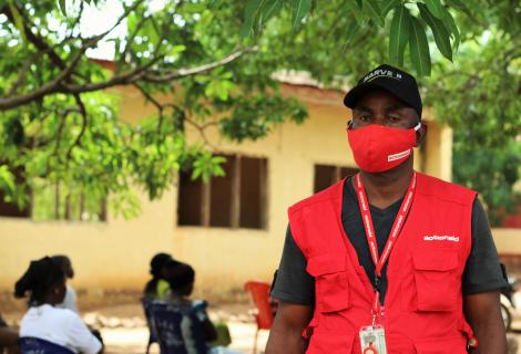 Peter In Kagbu Community, Nasarawa, supporting ActionAid Nigeria's COVID-19 response team.